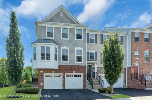 333 Princeton Ct, Tinton Falls NJ  07702-4058 exterior