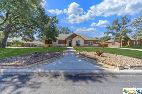 9211 Gaytan Dr, San Antonio, TX 78254-1829