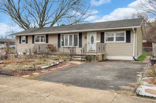 1 Drew Ct, Jackson Twp, NJ 08527-1814