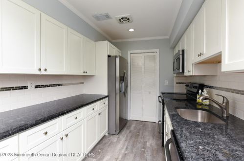 76 Berkshire Ct, Tinton Falls NJ  07701-5413 exterior