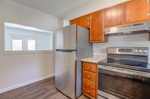 959 Harkin Dr, Cincinnati, OH 45240-1714