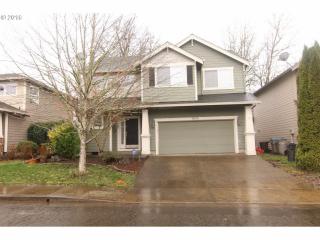 8330 Norfolk Ln, Portland, OR 97224-7582