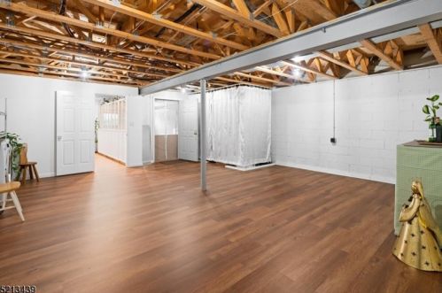 5 Garfield Way, Princeton NJ  08540-1669 exterior