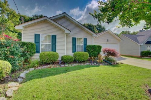 5443 Salem Springs Dr, Lithonia, GA 30038-4820