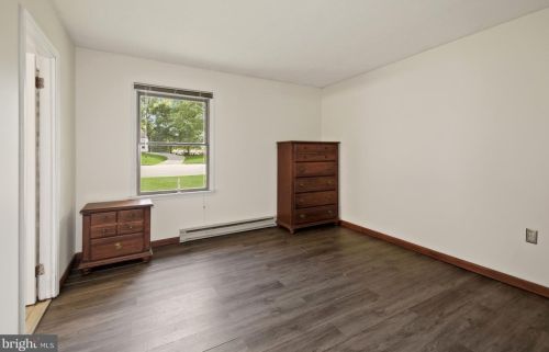 39 Hillman Ct, Aberdeen MD  21001-2406 exterior