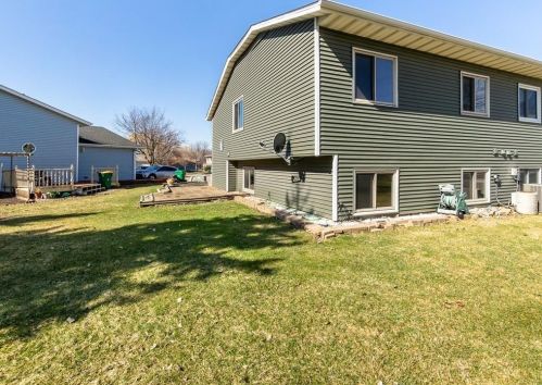 4392 Cinnamon Ridge Trl, Saint Paul MN  55122-3324 exterior