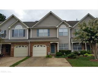 621 Lake Cir, Chesapeake, VA 23322-8357