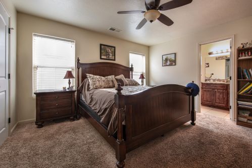 272 Main St, Kayenta UT 84738-6240 exterior