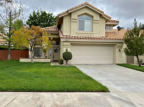 34975 Willow Springs Dr, Yucaipa, CA 92399-5932