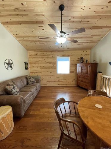 2221 Sigler Dr, Sangre De Cristo Ranches CO exterior