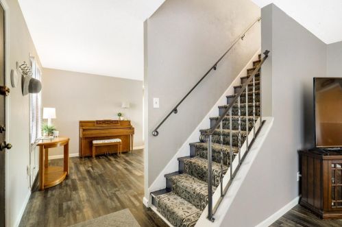 5490 Carlson Rd, Saint Paul MN  55126-1216 exterior