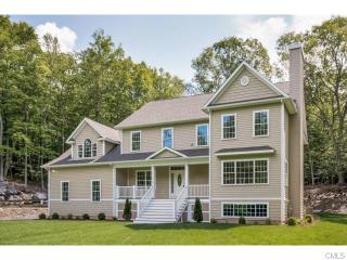 172 Guinea Rd, Upper Stepney, CT 06468-1044