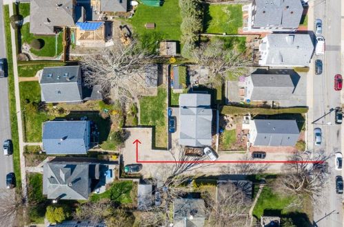 44 Morton Ave, Middletown, RI 02840-4067