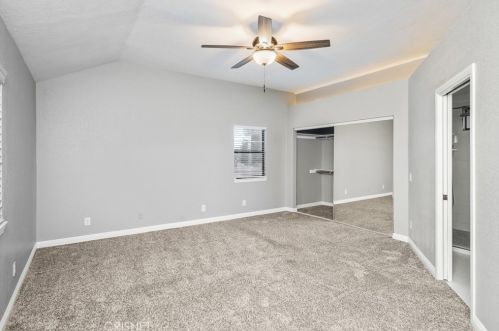 42320 La Gabriella Dr, Lancaster CA  93536-3568 exterior