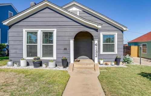 4132 Locke Ave, Fort Worth TX  76107-5515 exterior