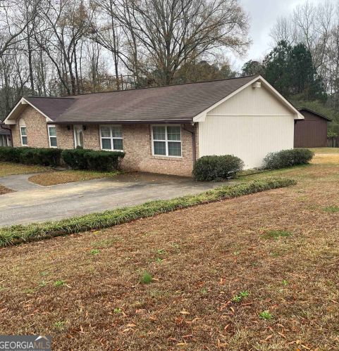 154 Caldwell Dr, Hampton, GA 30228-2158
