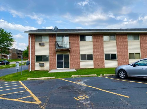 706 Marilyn Ave, Glendale Heights IL  60139-1412 exterior