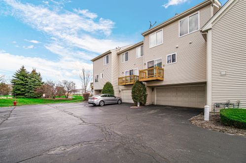 1612 Sandcastle Ln, Pingree Grove IL  60140-2055 exterior