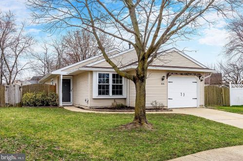 105 Goldfinch Ct, Auburn, NJ 08085-1325