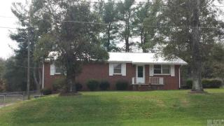 492 23rd Avenue Dr, Hickory, NC 28601-1577