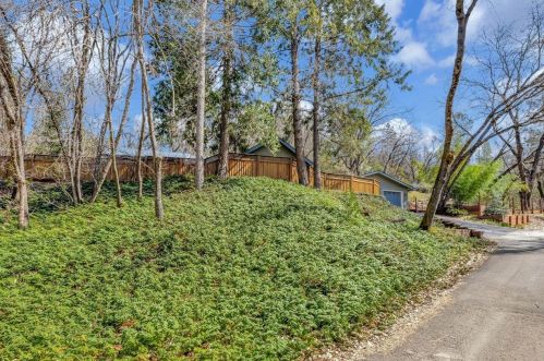 20790 Oak Ln, Cape Horn, CA 95713-9759