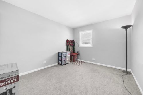 7795 Nordica Ave, Niles IL  60714-3311 exterior