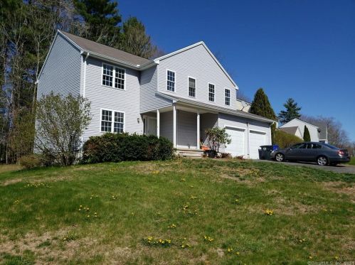 17 Arbor Ridge Rd, Torrington, CT 06790-2579