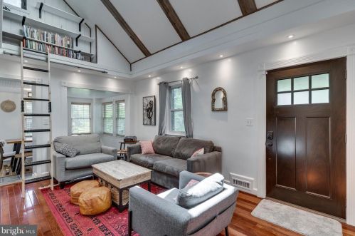 6711 Conway Ave, Silver Spring MD  20912-4830 exterior