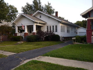 208 Raymond Ave, Danville, IL 61832-1824