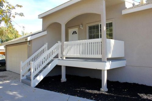 1402 Parkdale Dr, Modesto, CA 95358-5243