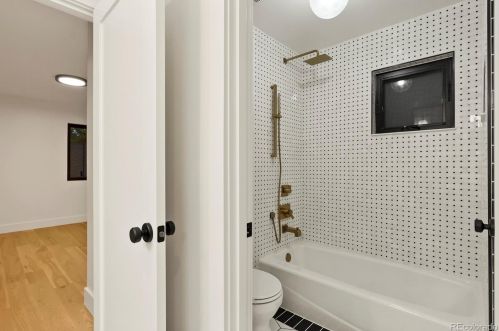 400 Glencoe St, Denver CO  80220-5204 exterior