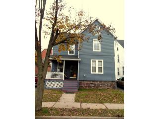 51 Oak St, Middletown, CT 06457-3701