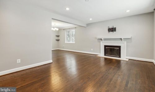 7022 Bradley Cir, Annandale, VA 22003-1801