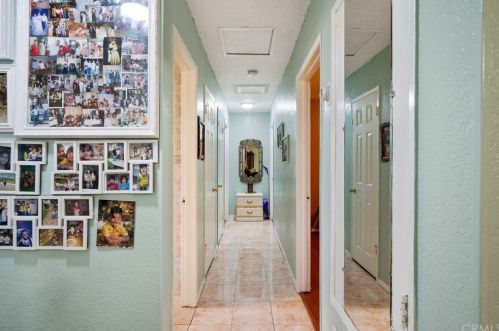 10462 Hole Ave, Riverside CA  92505-1620 exterior