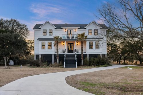 3968 Gift Blvd, Johns Island, SC 29455-7705
