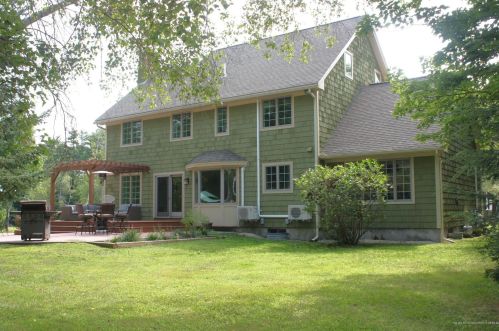 198 County Rd, Turner, ME 04282-4205
