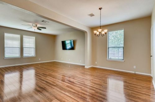 169 Pomegranate Cv, Uhland TX  78640-6302 exterior