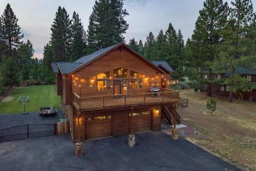 15594 Chelmsford, Truckee, CA 96161-2408