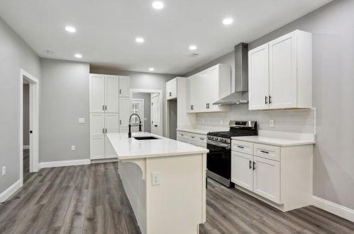 1694 Evans Dr, Atlanta GA  30310-4502 exterior