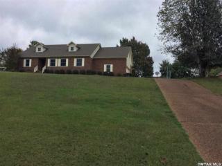 295 Meadowbrook Cir, Lexington, TN 38351-4032