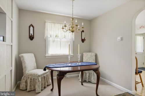 1004 Oakwood Rd, Haddonfield NJ 08033-3632 exterior