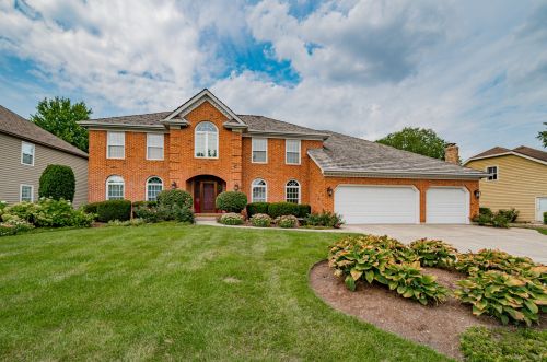 1405 Shepherd Dr, Naperville, IL 60565-4189
