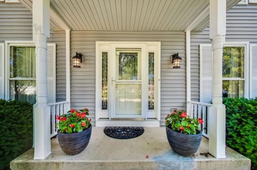 230 Gingerbrook Ln, Hanover Park, IL 60103-4624
