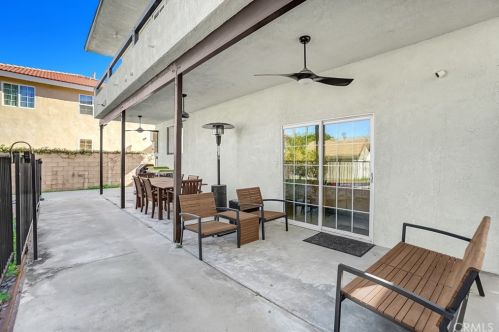 15751 Morrison St, Van Nuys CA  91436-1543 exterior