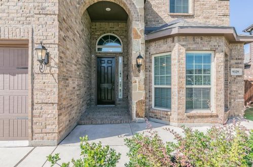 9329 Saltbrush St, Fort Worth, TX 76177