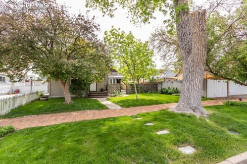2112 Greenwood St, Pueblo, CO 81003-2559