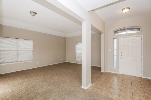 1038 Suffolk Ln, Cedar Hill TX  75104-4112 exterior