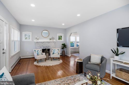 244 Hopkins Ave, Haddonfield NJ  08033-1409 exterior