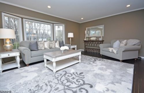 419 Elwood St, Piscataway, NJ 08854-3615