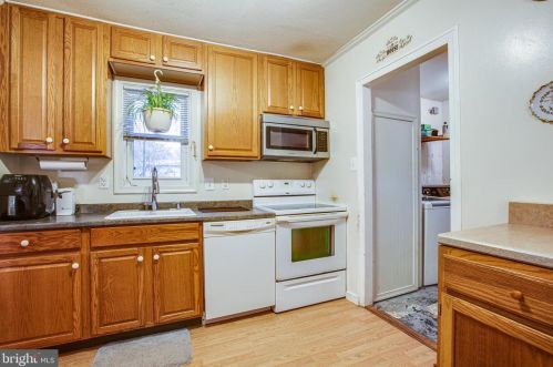 9 Sequoia St, Fredericksburg, VA 22408-2531